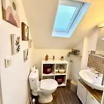 Le Boheme, Maisonnette En Duplex Avec Cour Privee, Intendance Luxury Host Lejlighed